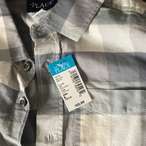 Boys new with tags feet buffalo plaid button down - Picture 3 of 4